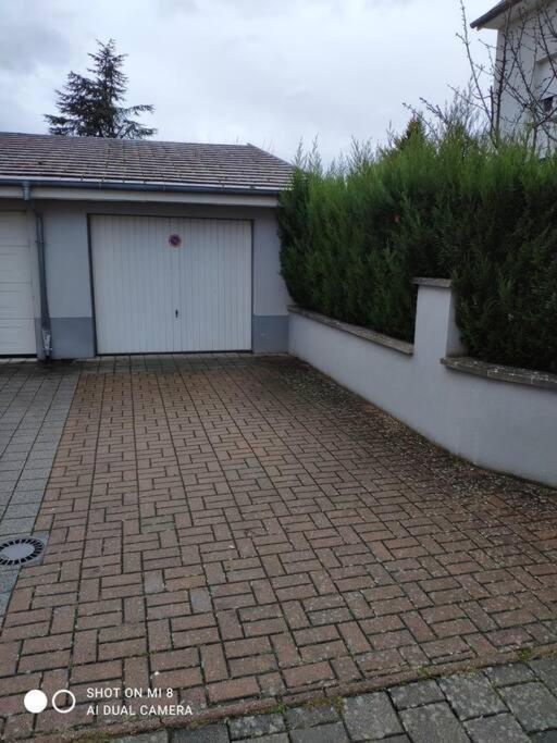 Joli Appartement Avec Place De Parking Prive Colmar Exterior foto
